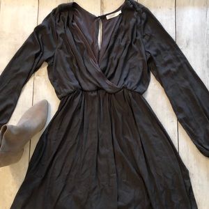 Lush v-neck long sleeved dress